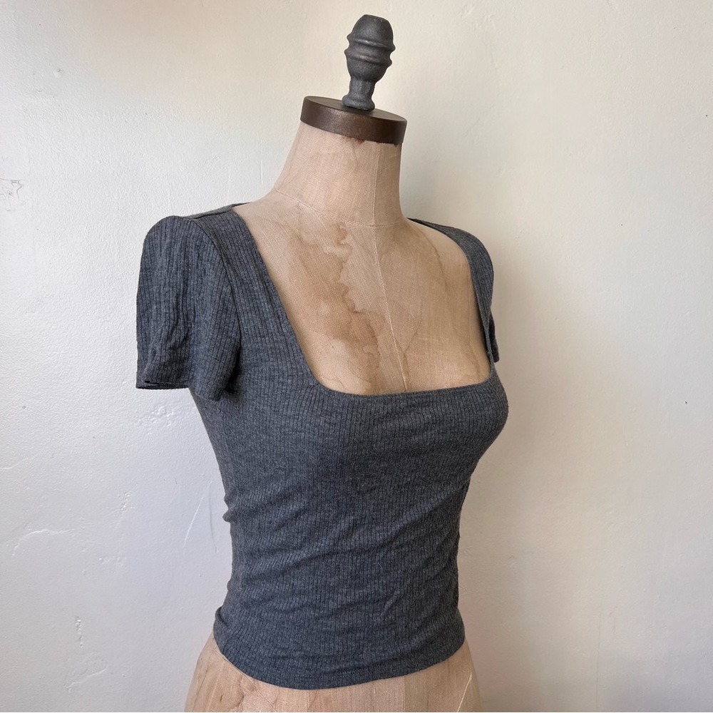 Square neck top 🌚